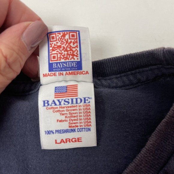 US Navy  This We'll Defend, Eagle - Flag Men's Blue Bayside Brand T-shirt Large - Picture 6 of 6